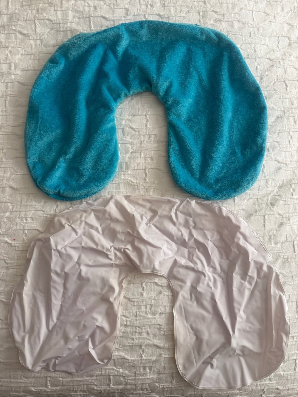 Samsonite Inflatable Travel Pillow - Picture 2 of 3
